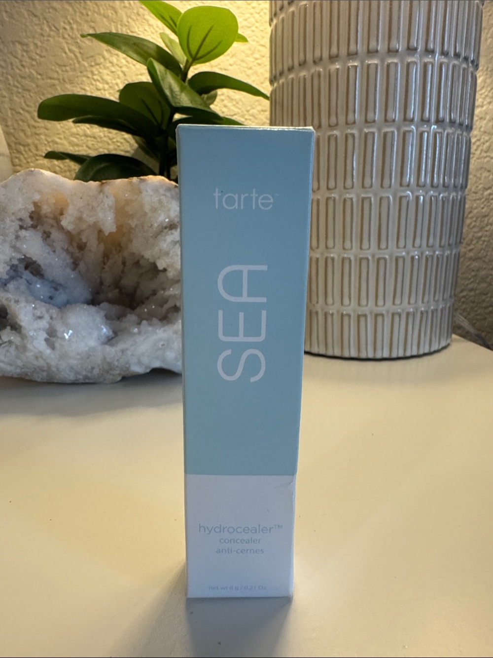 tarte SEA Hydrocealer Concealer - light blue and white packaging